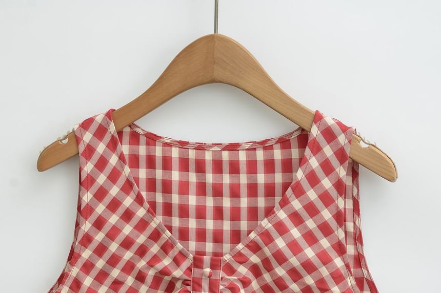 V-Neck Sleeveless Plaid Ruched Ruffle Trim Blouse