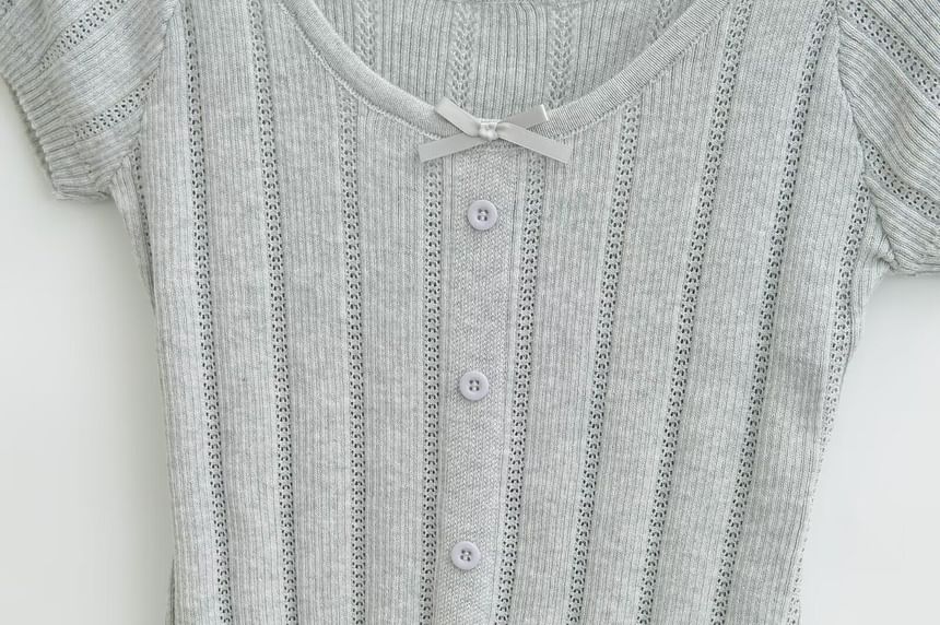 Short Sleeve Scoop Neck Ribbed Knit Top