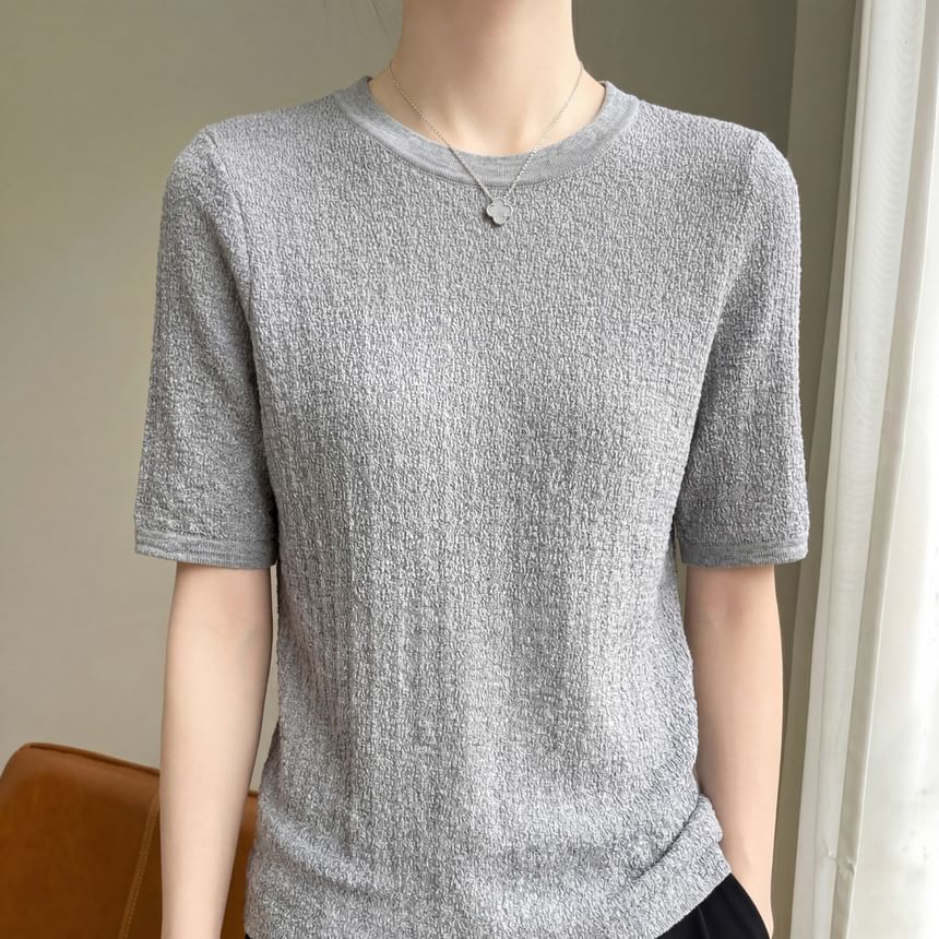 Round Neck Plain Knit Top