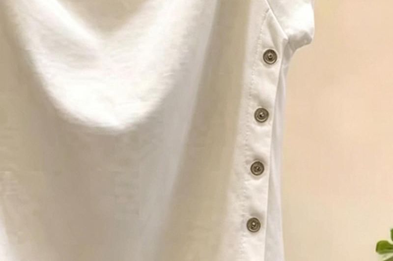 Button Side Crewneck Short-Sleeve Crop Tee
