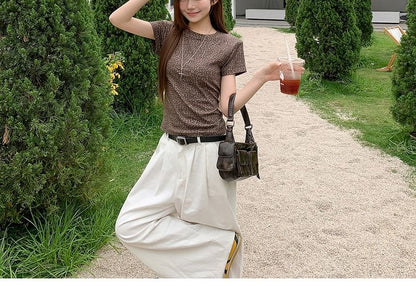 Leopard Print Crewneck Short-Sleeve Crop Tee