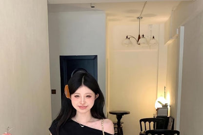 One-Shoulder Short-Sleeved Ruched Top