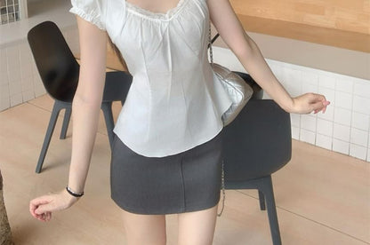 Short-Sleeved V-Neck Lace Trim Top