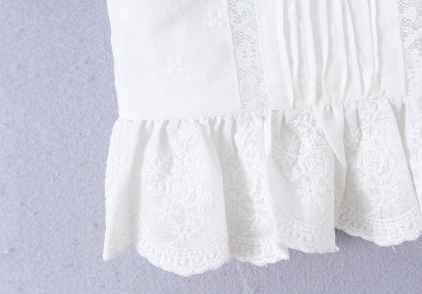 Frill Trim Scoop Neck Crop Top - Short Sleeve