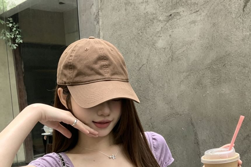 Two-Tone Lace Panel Slim Fit Crop Tee - V-Neck