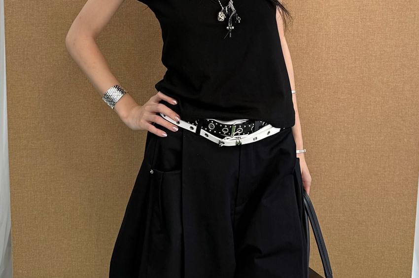 Short-Sleeved V-Neck Plain Tee and Sleeveless Set