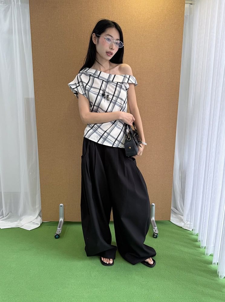 Off-Shoulder Asymmetric Ruffle Plaid Crop Top