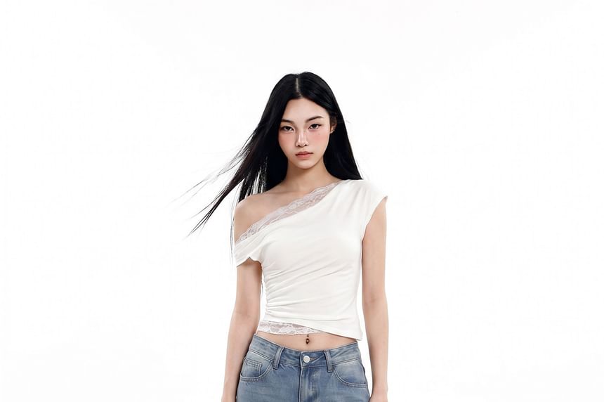 Off-Shoulder Short-Sleeved Plain Crop Top