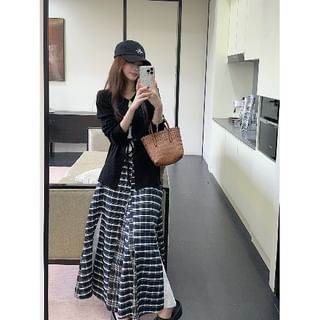 Low Waist Plaid Maxi A-Line Skirt Lace-Up Cardigan