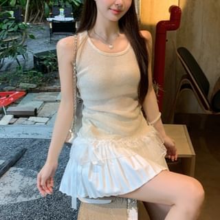 Scoop Neck Lace Panel Slim Fit Knit Tank Top