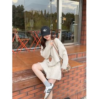 Melange Sweater with Round Neck and Drawstring Knit Shorts