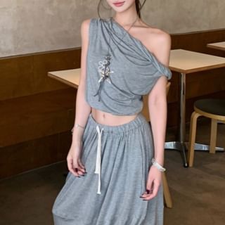 Sleeveless Cold Shoulder Plain Crop Top / Mid Rise Plain Slit Maxi A-Line Skirt