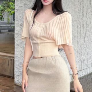 Elbow-Sleeve Scoop Neck Plain Button Ribbed Knit Top / Mid Rise Plain Mini A-Line Skirt