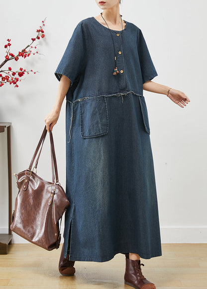 Natürliches, marineblaues, übergroßes Denim-Maxikleid mit Taschen für den Sommer AP1074