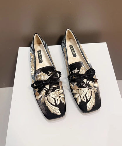 New Retro Wool Shoes Embroidered Fuzzy Flat Black Feet Lined