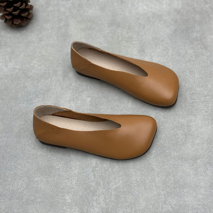 Damen Sommerschuhe aus weichem Leder mit niedrigem Absatz GEM032
