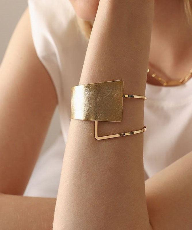 Asymmetrical Original Design Cuff Metal Gold