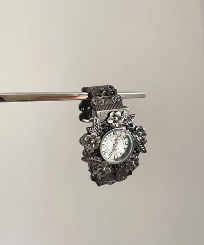 Retro Out Metal Floral Watches Black Hollow