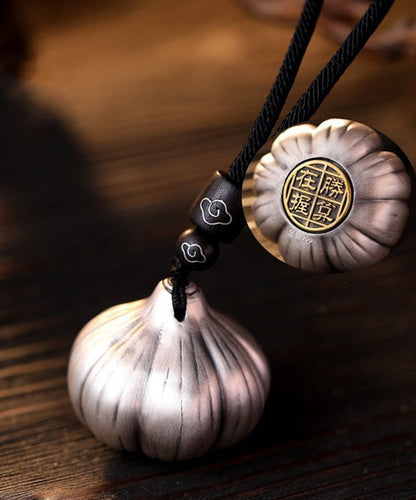 Sterling Silk Cloud Chains Retro Silver Auspicious Phone Garlic