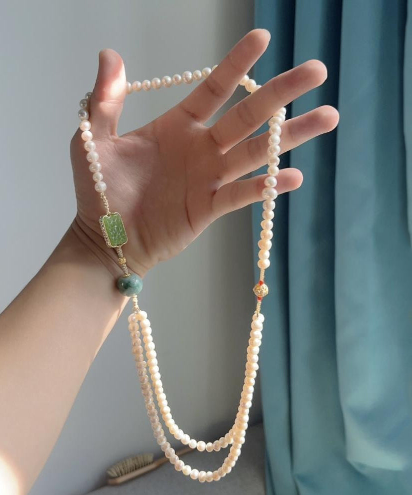 Gratuated Necklace Pearl White Beading Jade Bead Alloy Retro