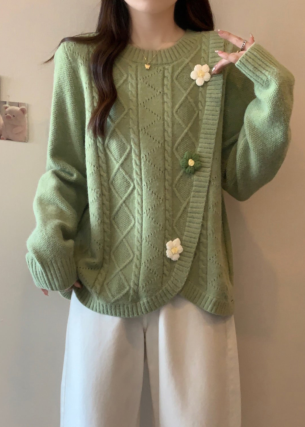 Stylish Green O Neck Asymmetrical Floral Knit Sweaters Winter RG040