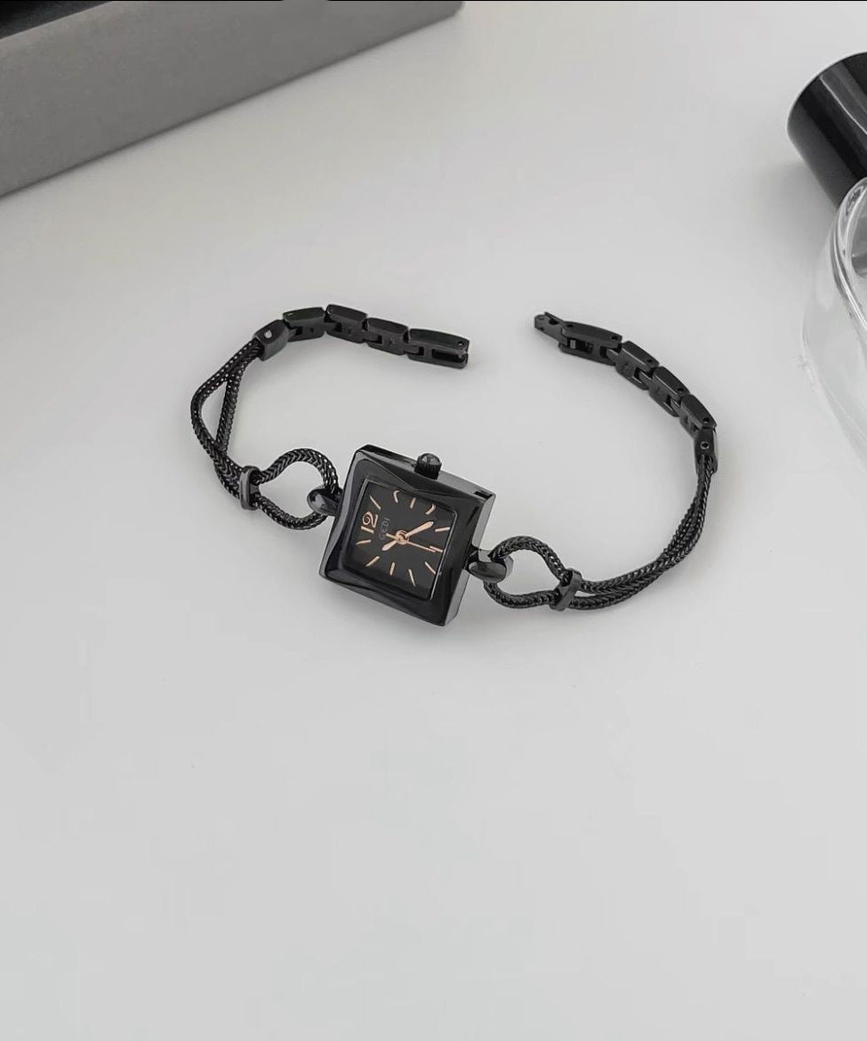 Alloy Black Crystal Square Watches Women Hardlex Chain