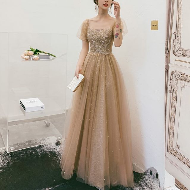 Short-Sleeve Flower Accent A-Line Evening Gown / Cocktail Dress