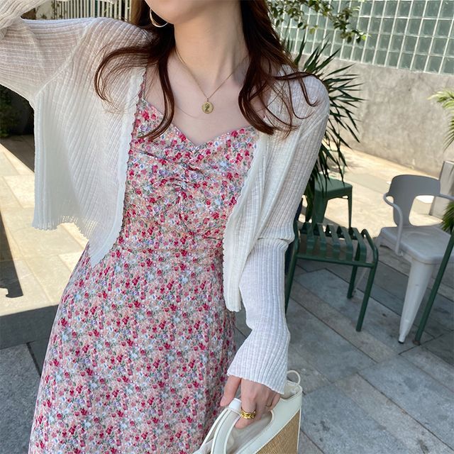 V-Neck Crop Cardigan