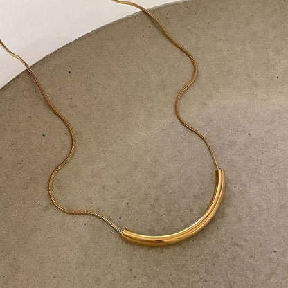 Curve Necklace Pendant
