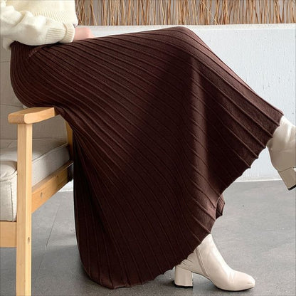 Pleated A-Line Knit Midi Skirt with High-Waist Comfort