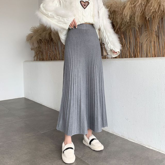 Pleated A-Line Knit Midi Skirt with High-Waist Comfort