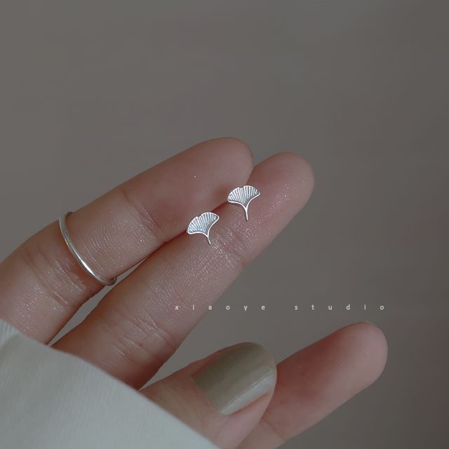 Silver Stud Earring Leaf