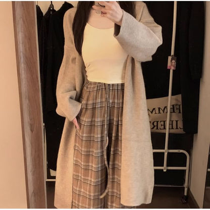 Solid Front-Open Cardigan & High-Waist Checkered Trousers