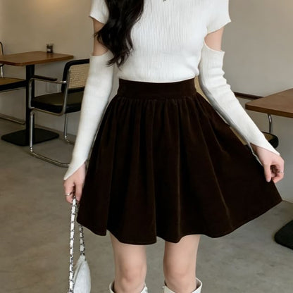 High-Waist Velvet Mini A-Line Skirt with Sleek Silhouette