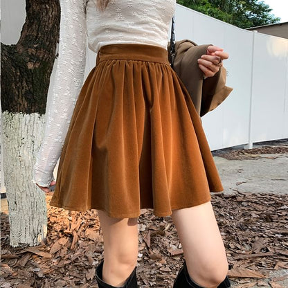 High-Waist Velvet Mini A-Line Skirt with Sleek Silhouette
