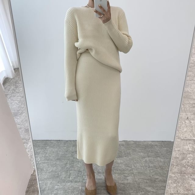 Crewneck Sweater and High-Waist Midi Skirt Matching Set