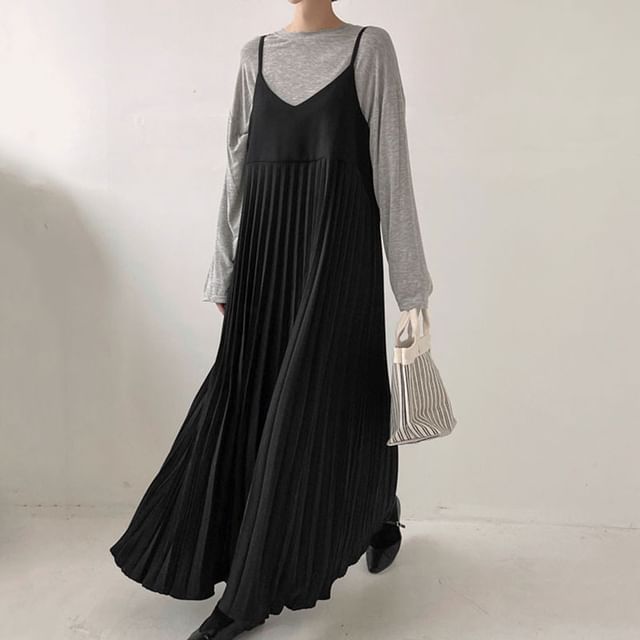 Accordion Pleated V-Neck A-Line Maxi Dress