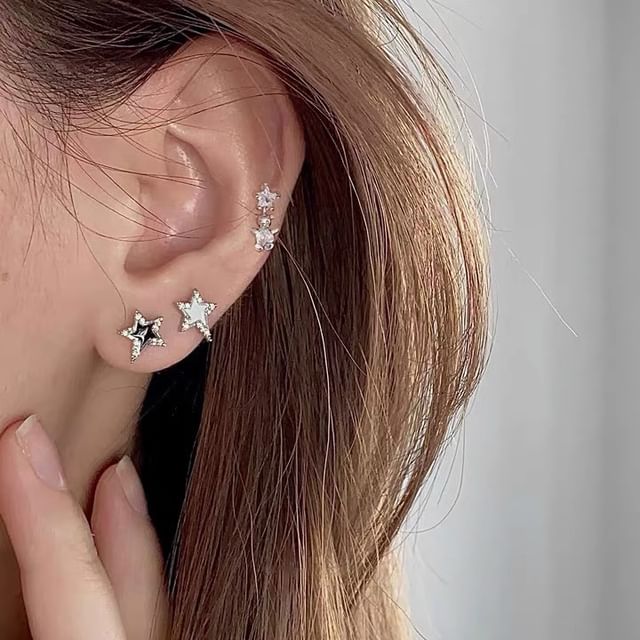 Star Ear Stud