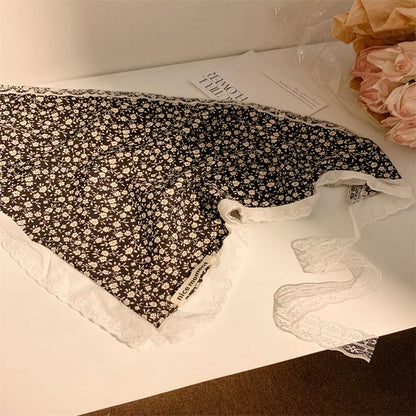Floral Triangle Head Designs) Print Scarf (Various