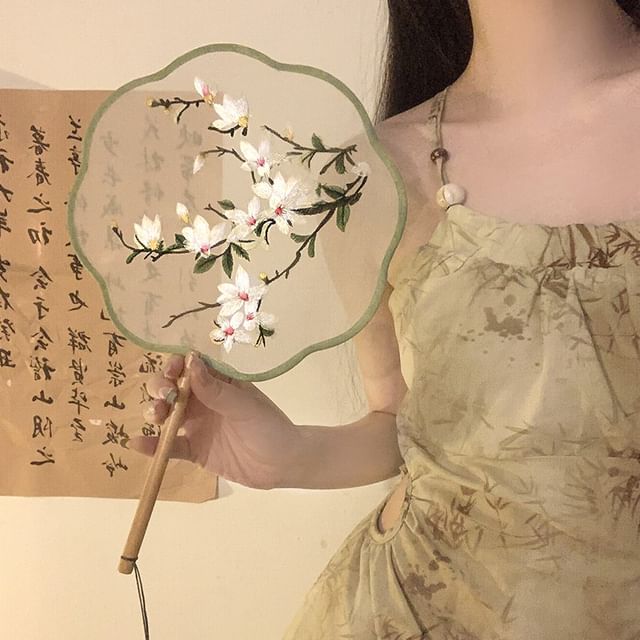 Hand Fan Embroidered Tassel Print /