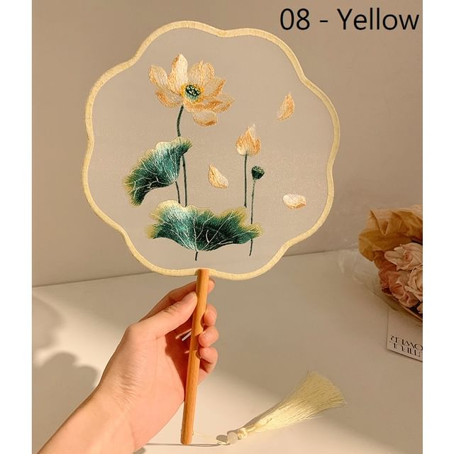 Hand Fan Embroidered Tassel Print /