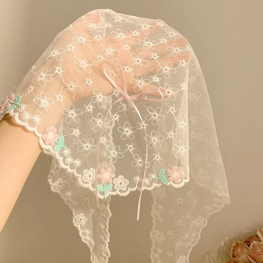 Lace Headkerchief Bow