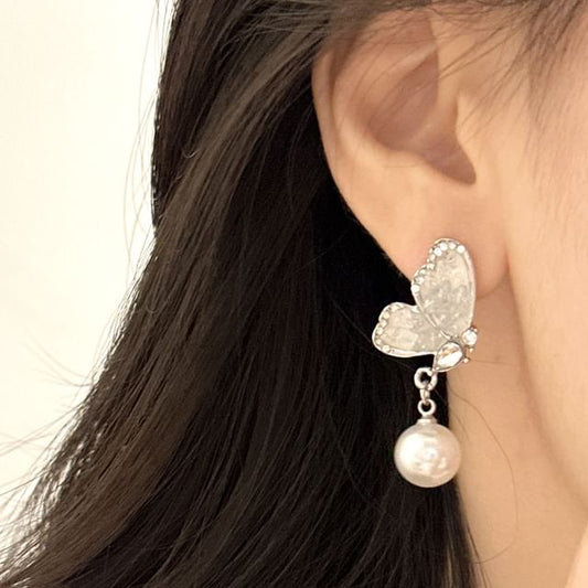 Pearl Crystal Drop / Faux Butterfly Alloy Earring Floral