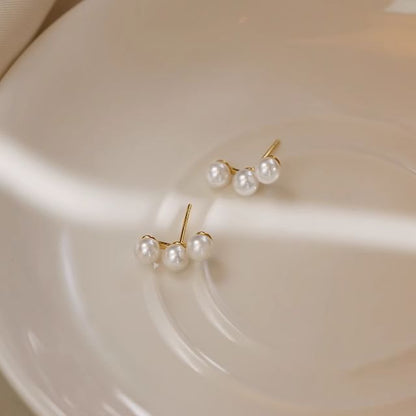 Pearl Faux Stud Earring