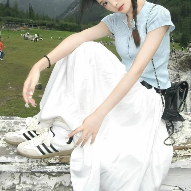 Short-Sleeve Logo Embroidered Striped Tee / High Rise Midi A-Line Skirt / Set