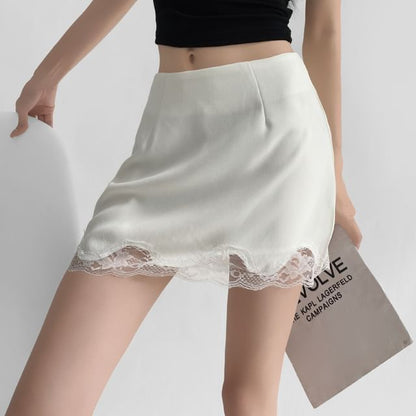 Lace-Trimmed High-Rise Mini Skirt