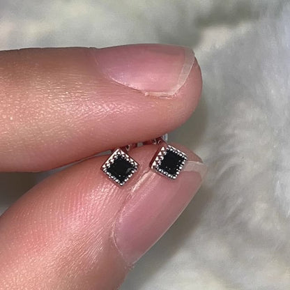 Rhinestone Ear Stud