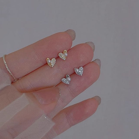 Rhinestone Ear Heart Stud