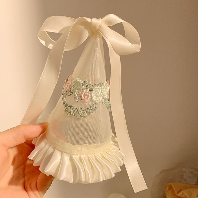 Ruffle Hat Party Embroidered