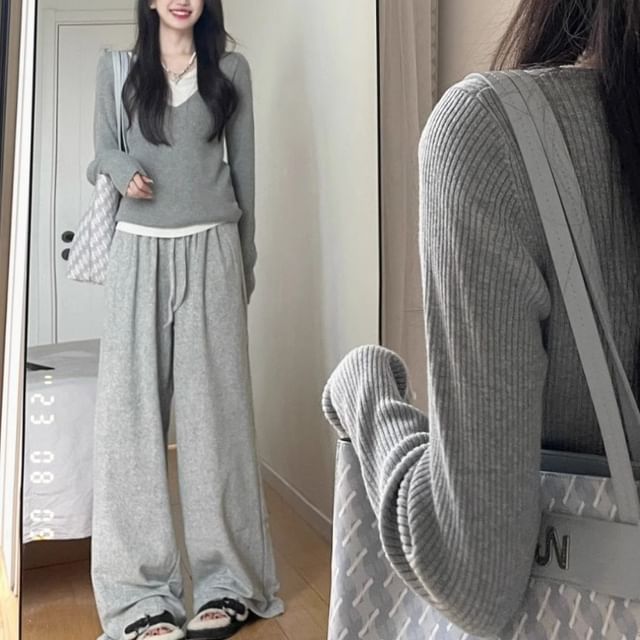 Long-Sleeve V-Neck Mock Two-Piece Two Tone Knit Top / Drawstring Waist Plain Wide Leg Sweatpants / Set